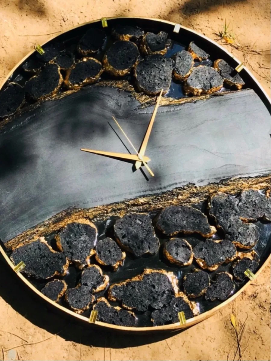 Lavvu Skeleton metal clock image 3